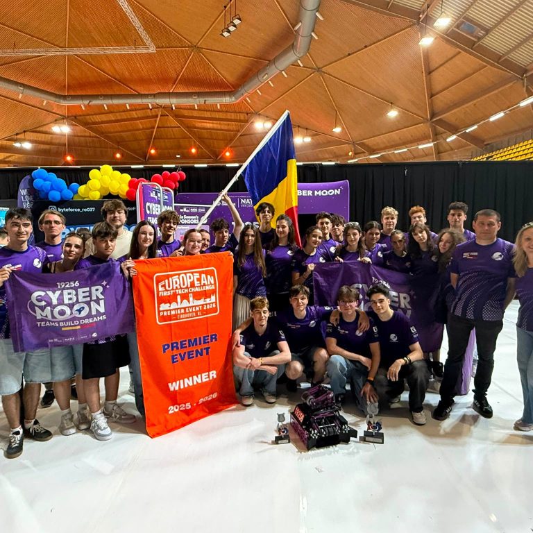 Echipa CyberMoon, susținută de UVT, a câștigat campionatul european de robotică FIRST Tech Challenge 2026